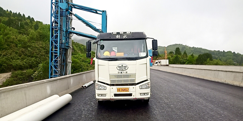 22米桁架式桥梁检测车.jpg